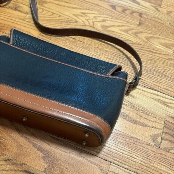 Vintage Dooney & Bourke Crossbody Bag - Picture 8 of 16